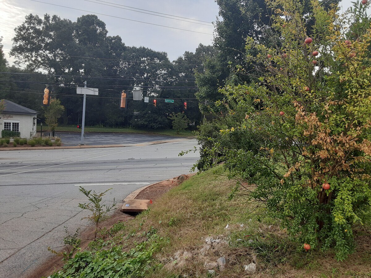 741 Rutherford Rd, Greenville, SC 29609