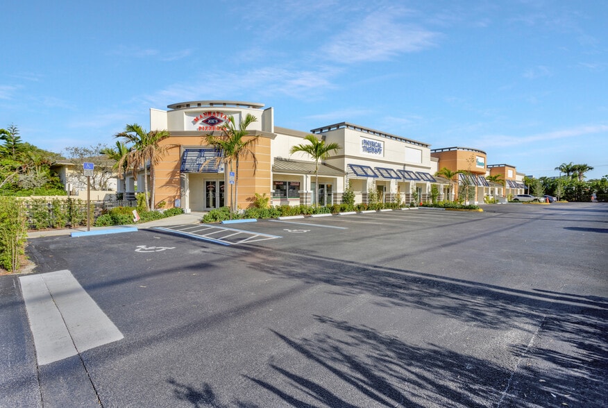 1901-1949 NW 2nd Ave, Boca Raton, FL for lease - Building Photo - Image 3 of 8