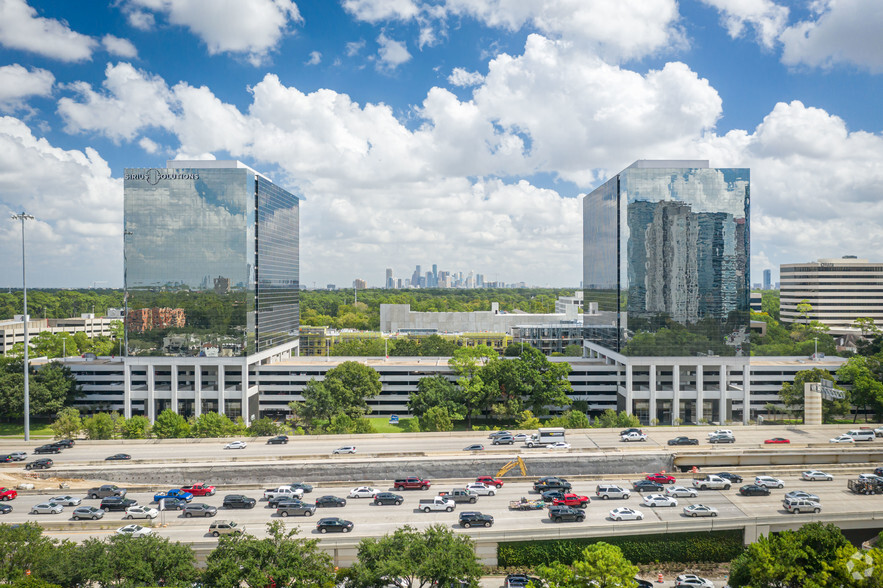 1233 West Loop S, Houston, TX for lease - Building Photo - Image 2 of 38