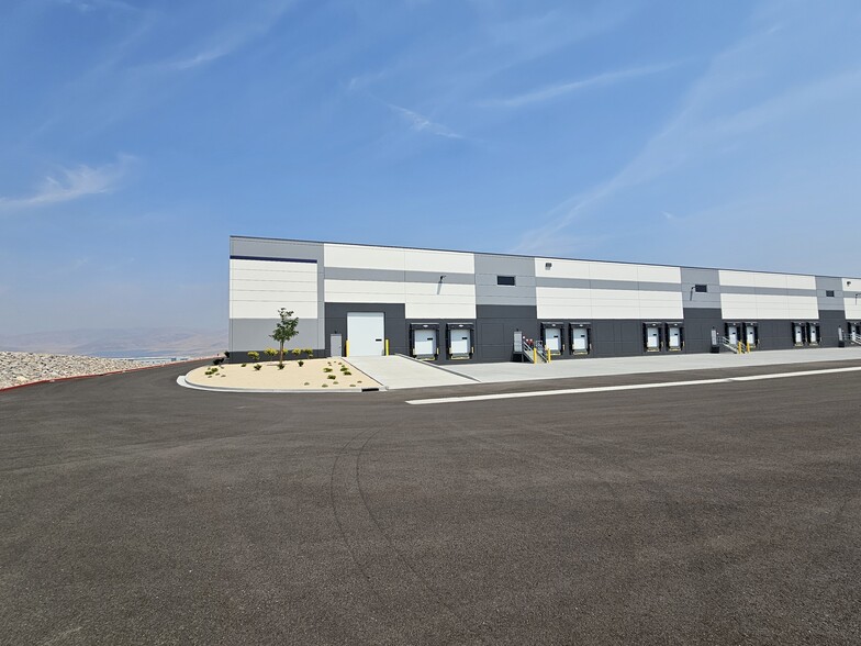 500 Denmark Dr, Sparks, NV for lease - Building Photo - Image 3 of 5