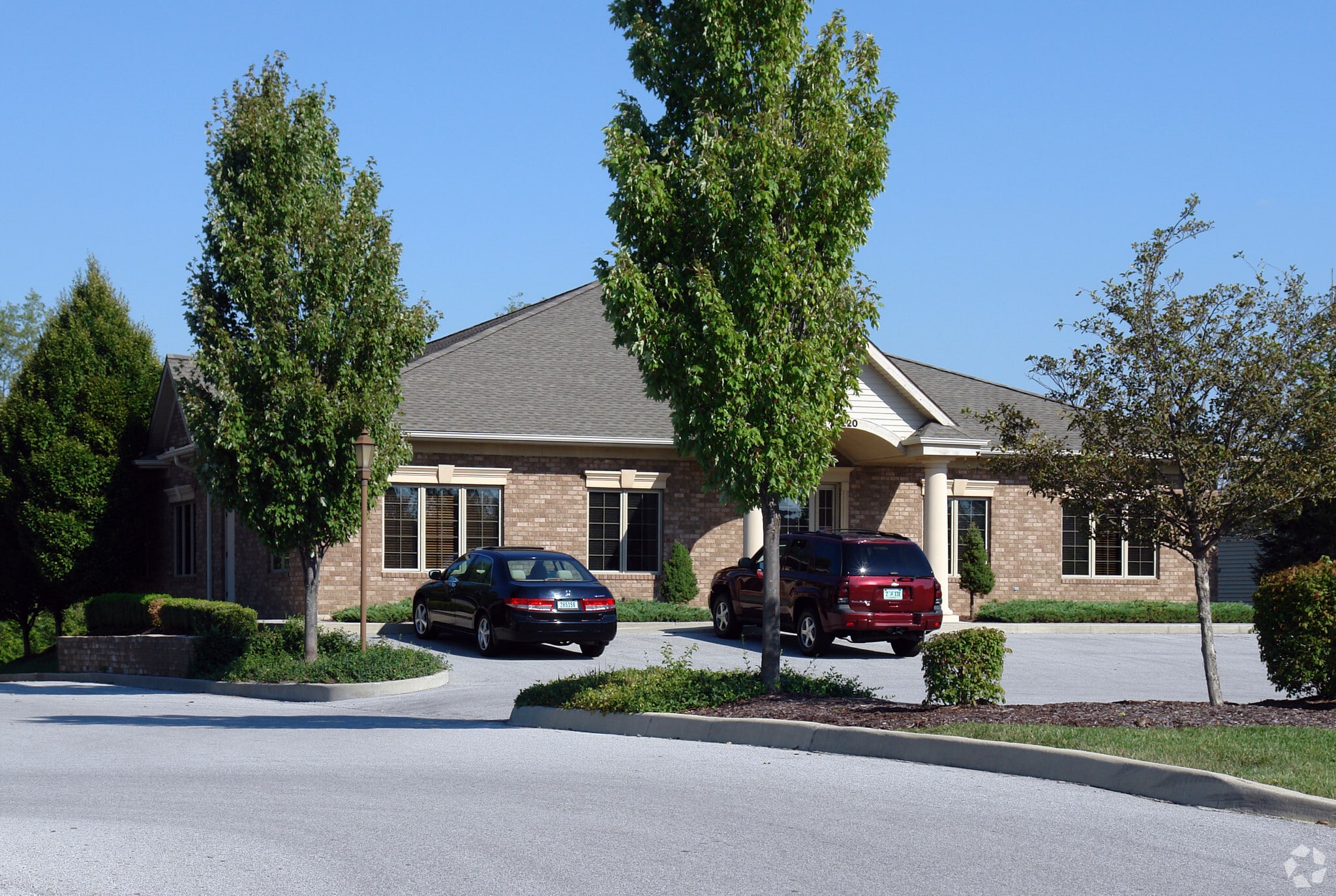 1220 Ruston Pass, Fort Wayne, IN for sale Primary Photo- Image 1 of 1