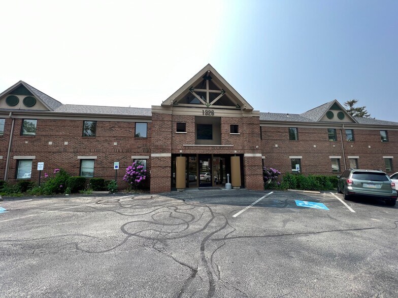 1326 Freeport Rd, Pittsburgh, PA for lease - Building Photo - Image 3 of 7