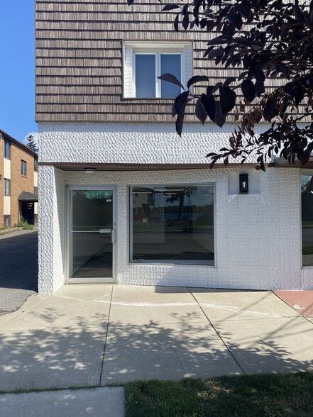 7316-7318 Buffalo Ave, Niagara Falls, NY for lease - Building Photo - Image 1 of 21