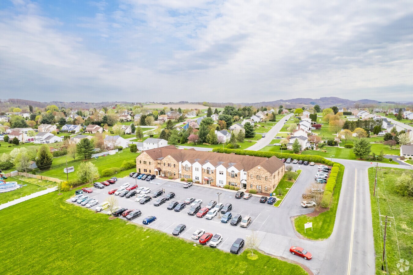 5649 Wynnewood Dr, Laurys Station, PA 18059