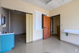 6299 Granbury Rd, Fort Worth, TX for lease Interior Photo- Image 1 of 6