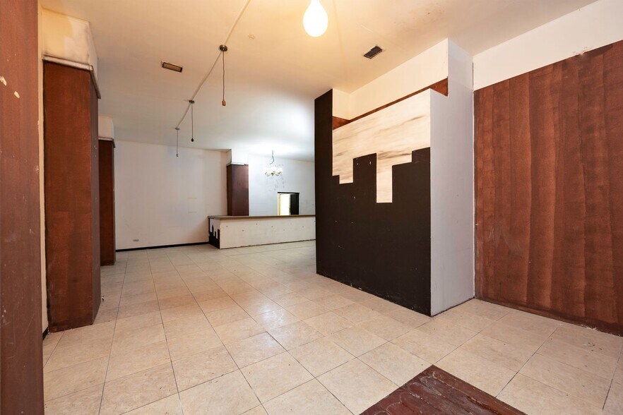 Retail in Las Palmas de Gran Canaria for sale - Interior Photo - Image 3 of 11