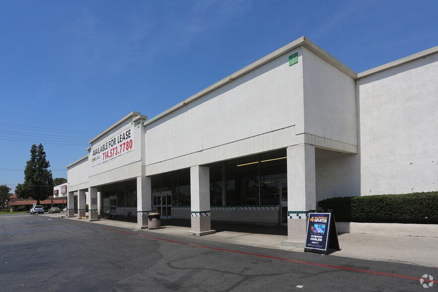 2809 E Lincoln Ave, Anaheim, CA, 92806 - Freestanding Property For Sale