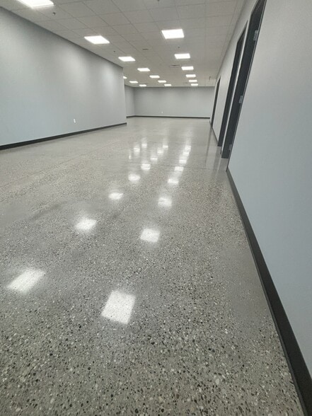 4272 Lincoln Rd, Holland, MI for lease - Building Photo - Image 2 of 5