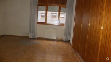 Office in Segovia, Segovia for lease Interior Photo- Image 1 of 7