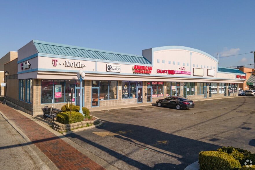 8400-8418 Grand Ave, River Grove, IL for lease - Building Photo - Image 1 of 5