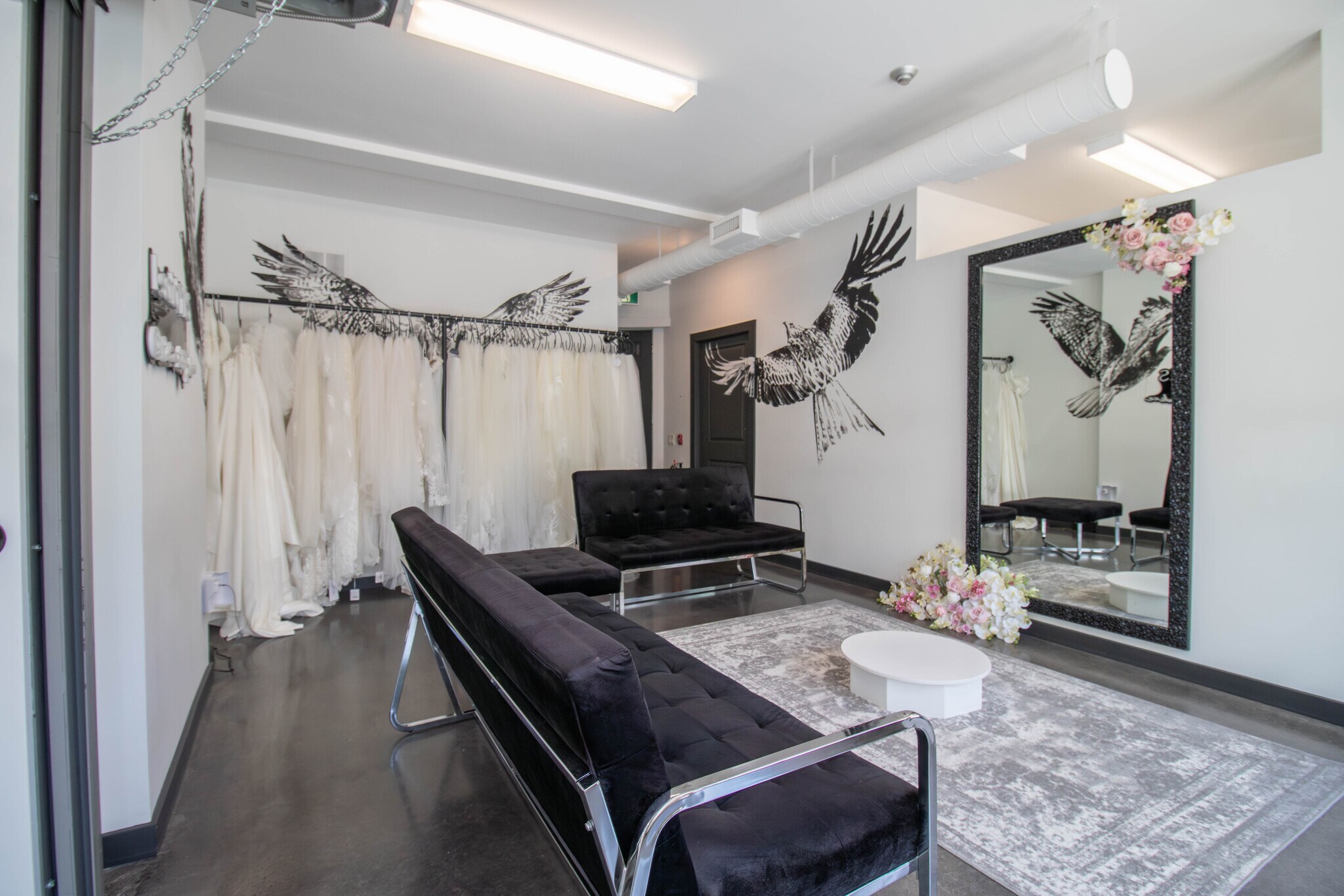 140 Caroline St S, Hamilton, ON for lease Interior Photo- Image 1 of 16