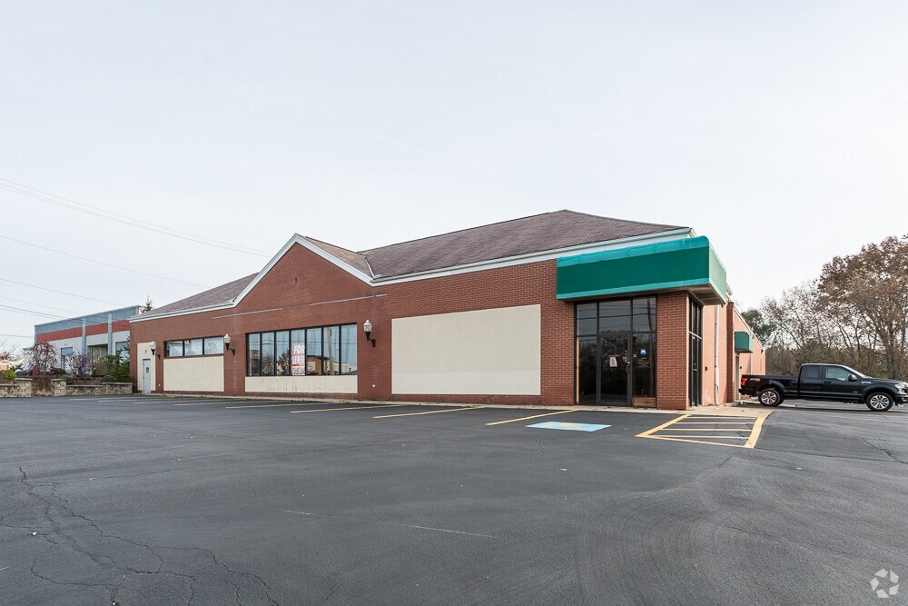 2412 Wilmington Rd, New Castle, PA for sale Primary Photo- Image 1 of 1