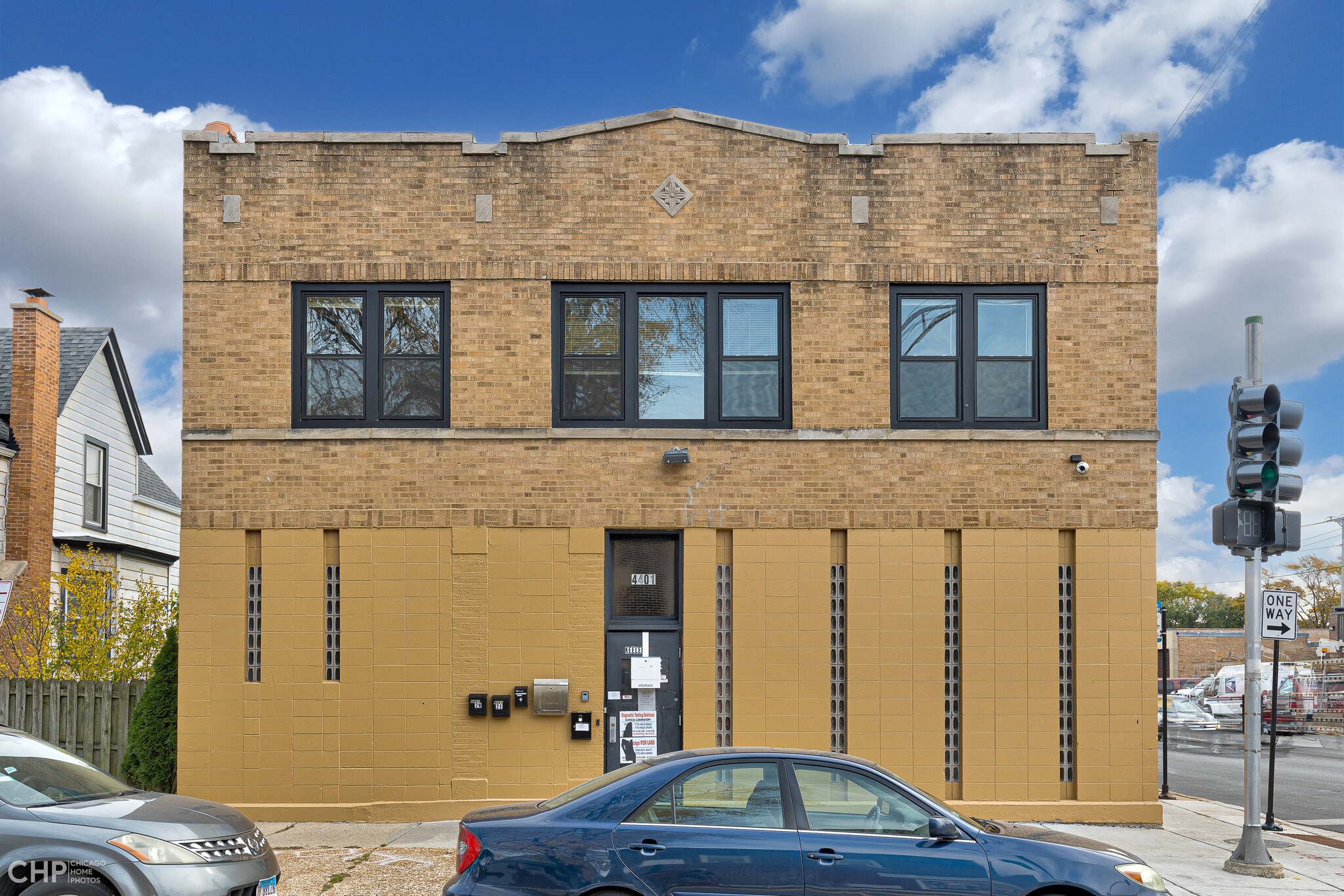 4178 W Montrose Ave, Chicago, IL for lease Building Photo- Image 1 of 3