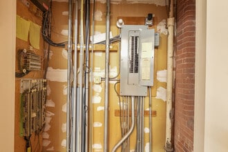 55 Pine St, Providence, RI for sale Interior Photo- Image 2 of 28