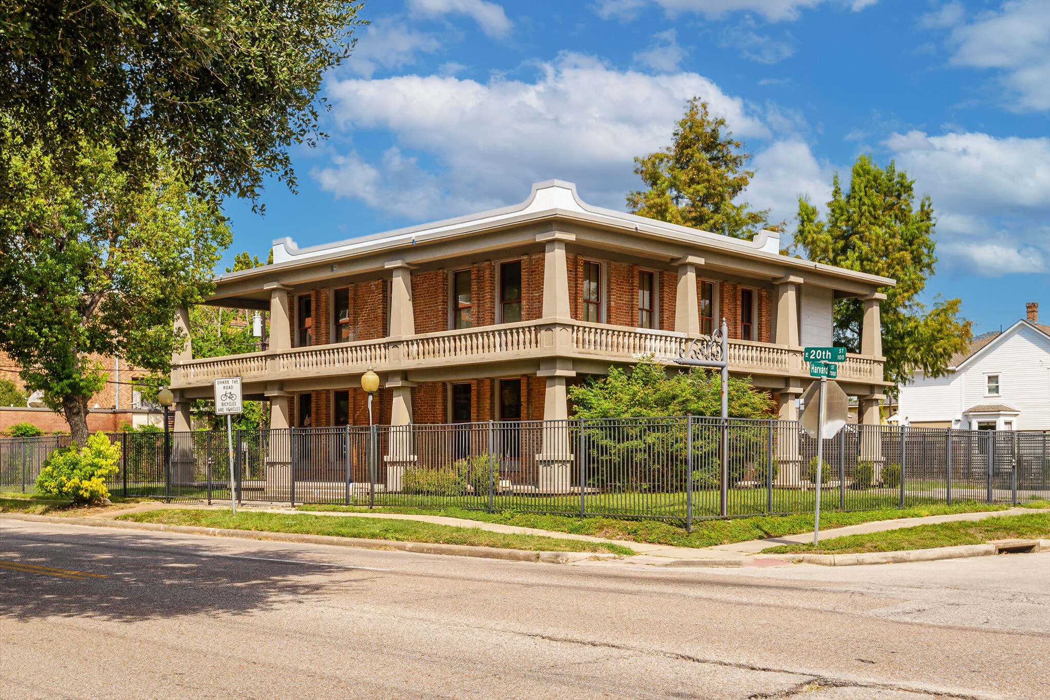 119 E 20th St, Houston, TX for sale Primary Photo- Image 1 of 35