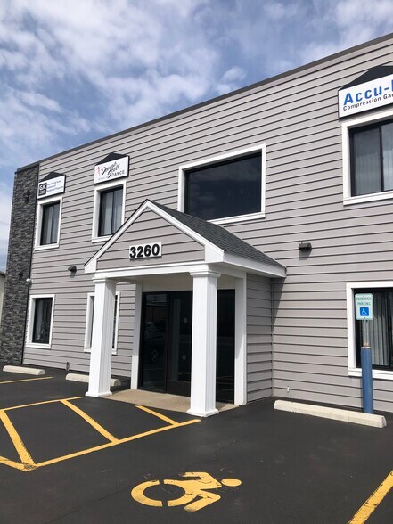 3260 Walden Ave, Cheektowaga, NY for sale - Building Photo - Image 1 of 1