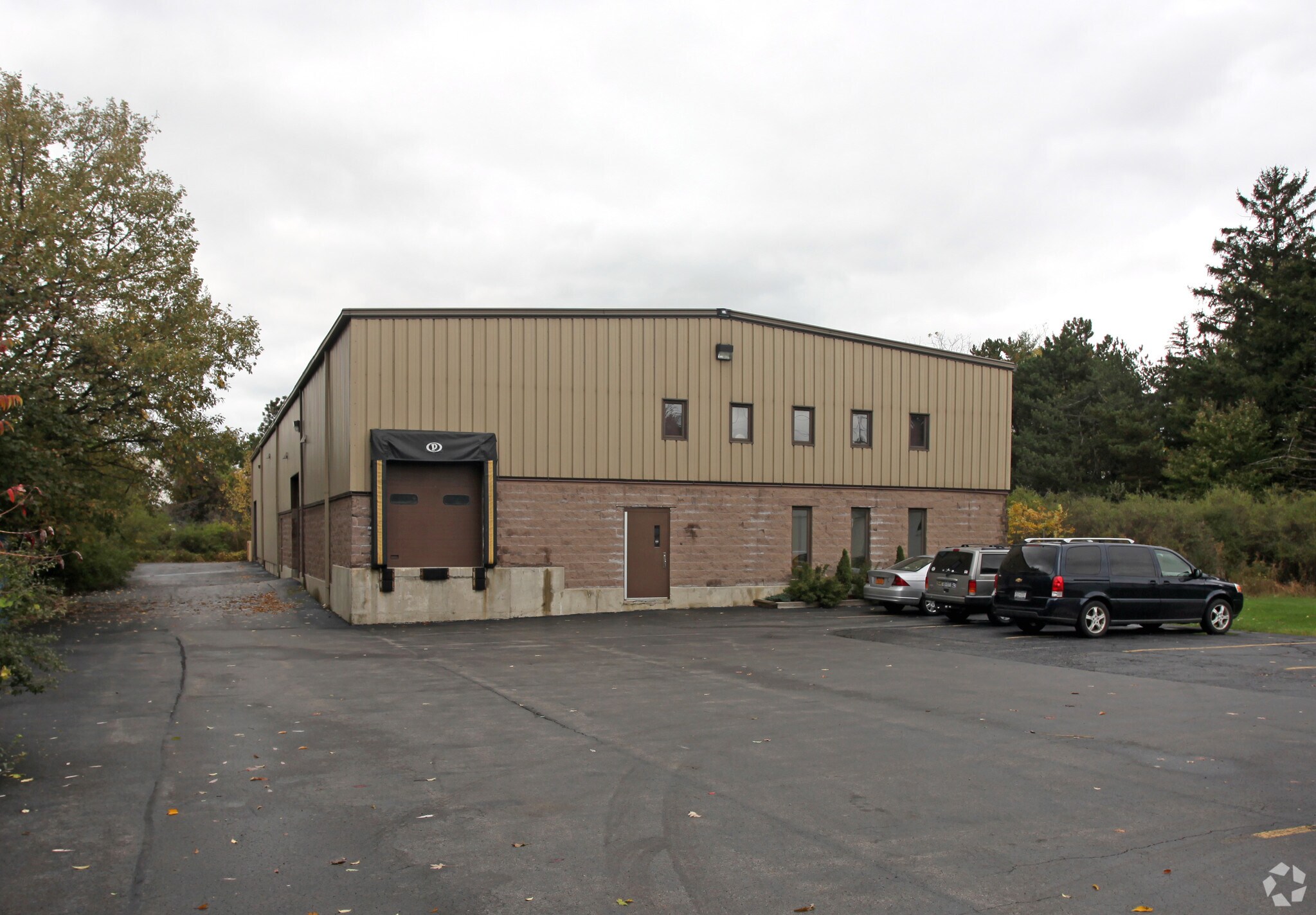 9120 Main St, Clarence, NY for sale Primary Photo- Image 1 of 1