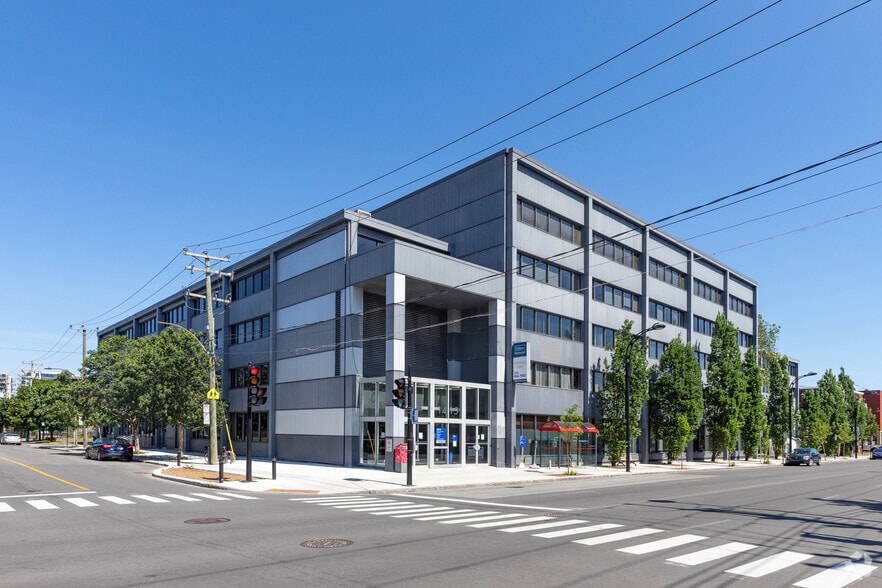 1415 Rue Jarry E, Montréal, QC for sale - Building Photo - Image 3 of 9