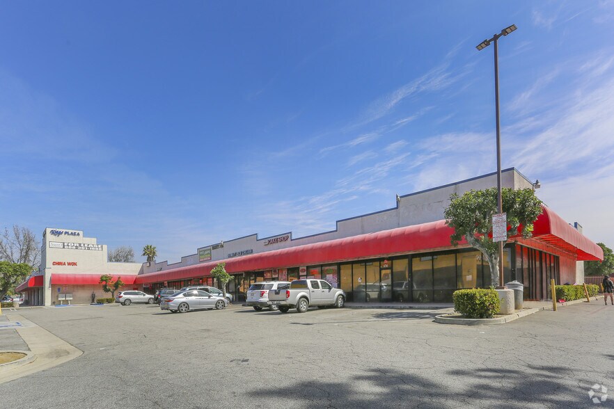 Kings Plaza portfolio of 4 properties for sale on LoopNet.com - Building Photo - Image 1 of 4