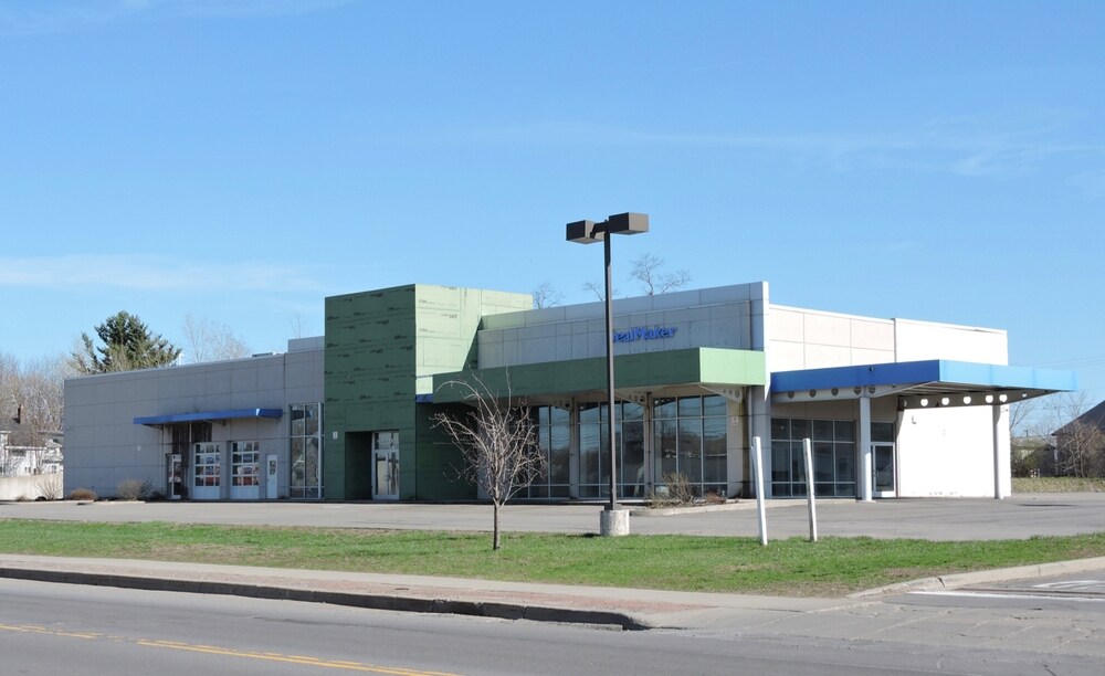 42 Maple St, Potsdam, NY for sale Primary Photo- Image 1 of 1