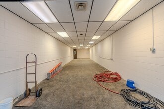 2900 E Sunshine St, Springfield, MO for lease Interior Photo- Image 2 of 8