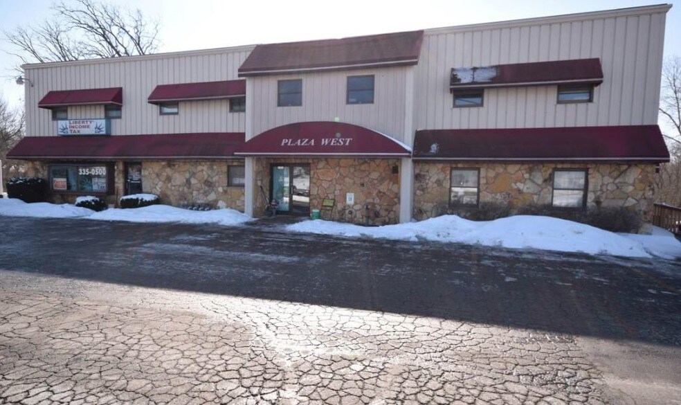 2361 W Washington St, West Bend, WI for sale - Building Photo - Image 1 of 1