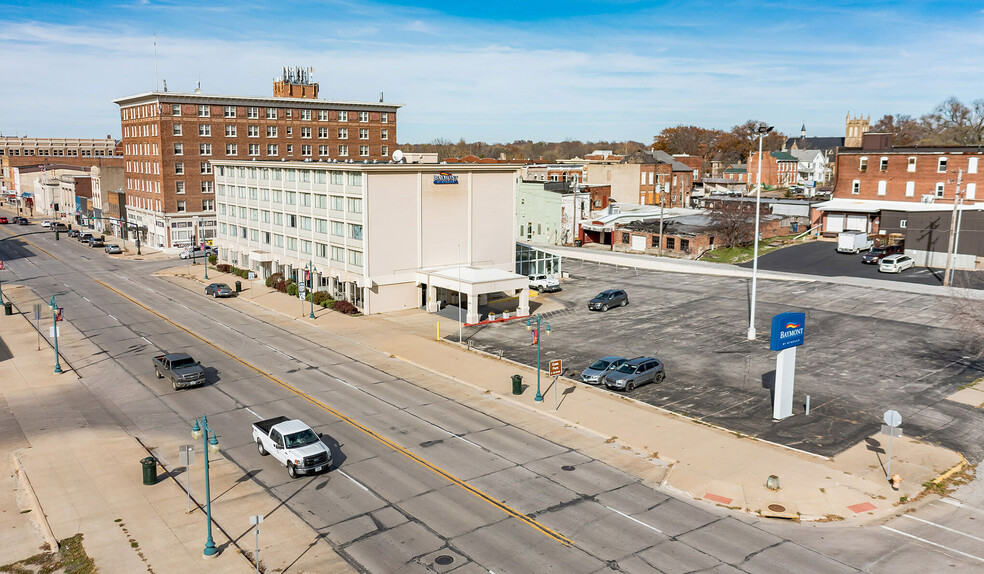 325 Main St, Keokuk, IA for sale - Building Photo - Image 1 of 1