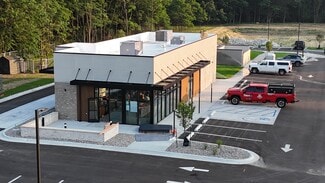 More details for 200 Parkdale Ave, Manistee, MI - Retail for Sale