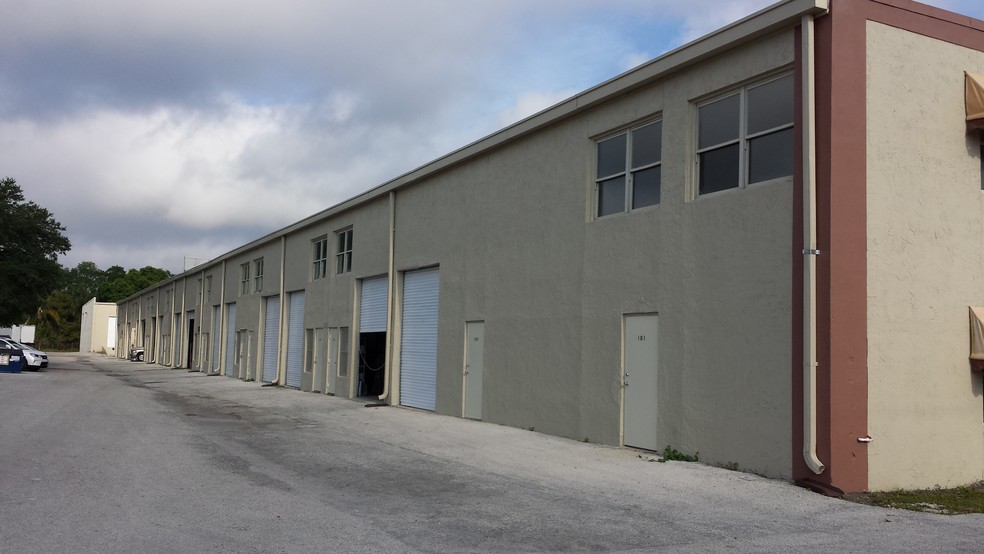 3212 40th St N, Tampa, FL for sale - Building Photo - Image 1 of 1