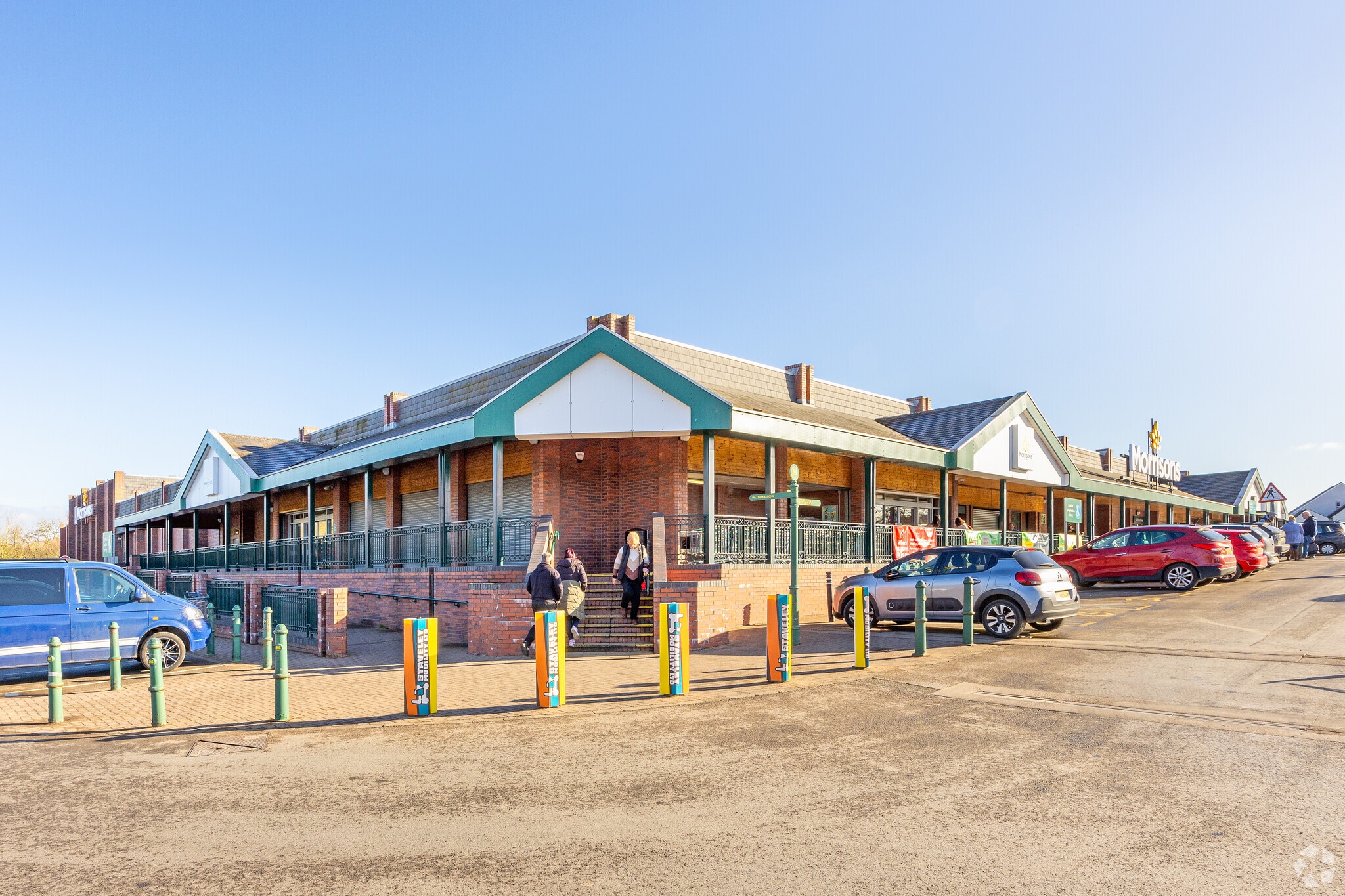 Barnfield Clos, Staveley for lease Building Photo- Image 1 of 4