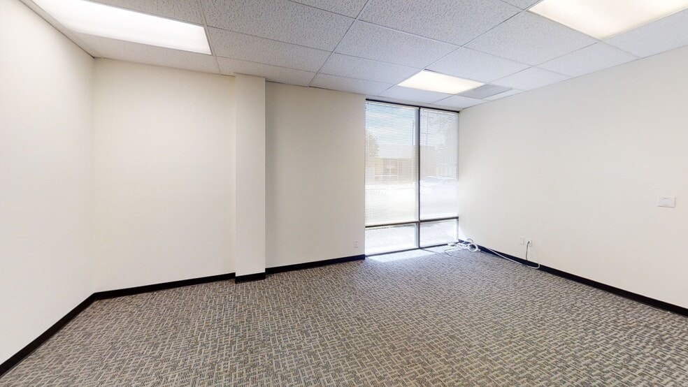 856 Mitten Rd, Burlingame, CA for lease - Interior Photo - Image 3 of 3