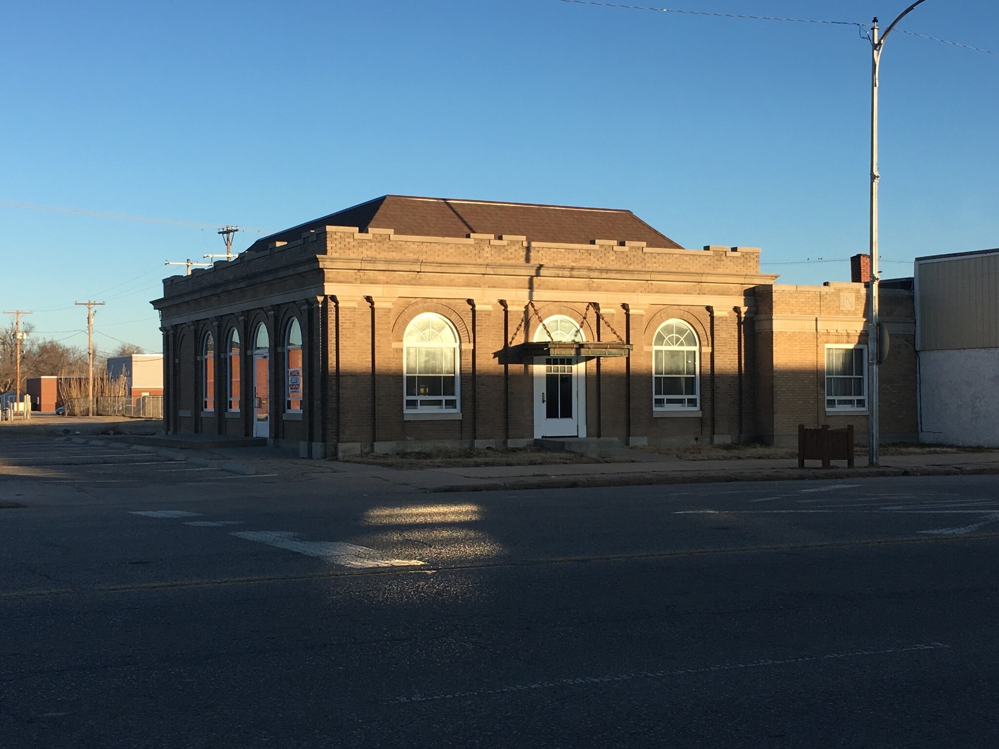 400 S Main St, Hutchinson, KS for sale Building Photo- Image 1 of 1