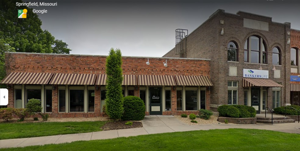 2118 W Chesterfield Ave, Springfield, MO for sale - Building Photo - Image 1 of 1