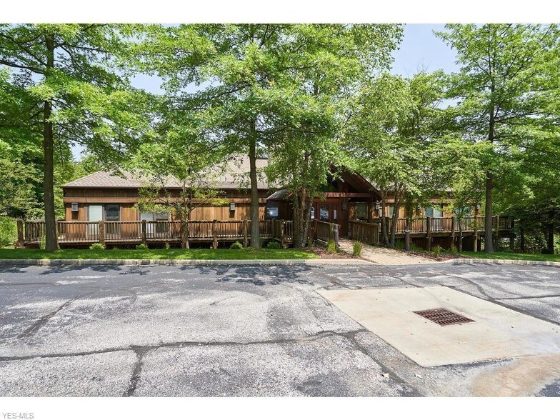 1929 E Royalton Rd, Broadview Heights, OH 44147