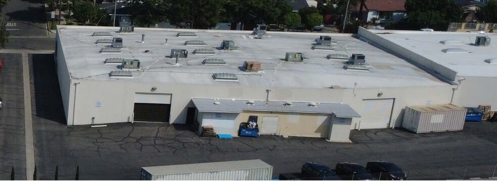 1014 Griswold Ave, San Fernando, CA for lease - Building Photo - Image 2 of 9