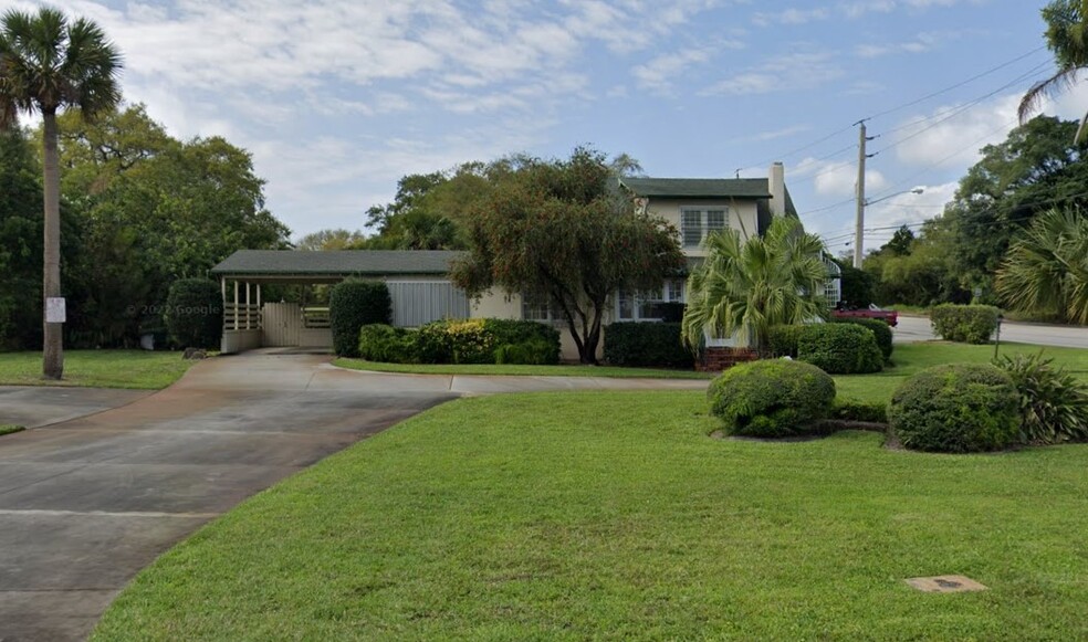 915 Old Dixie Hwy SW, Vero Beach, FL for sale - Primary Photo - Image 1 of 6