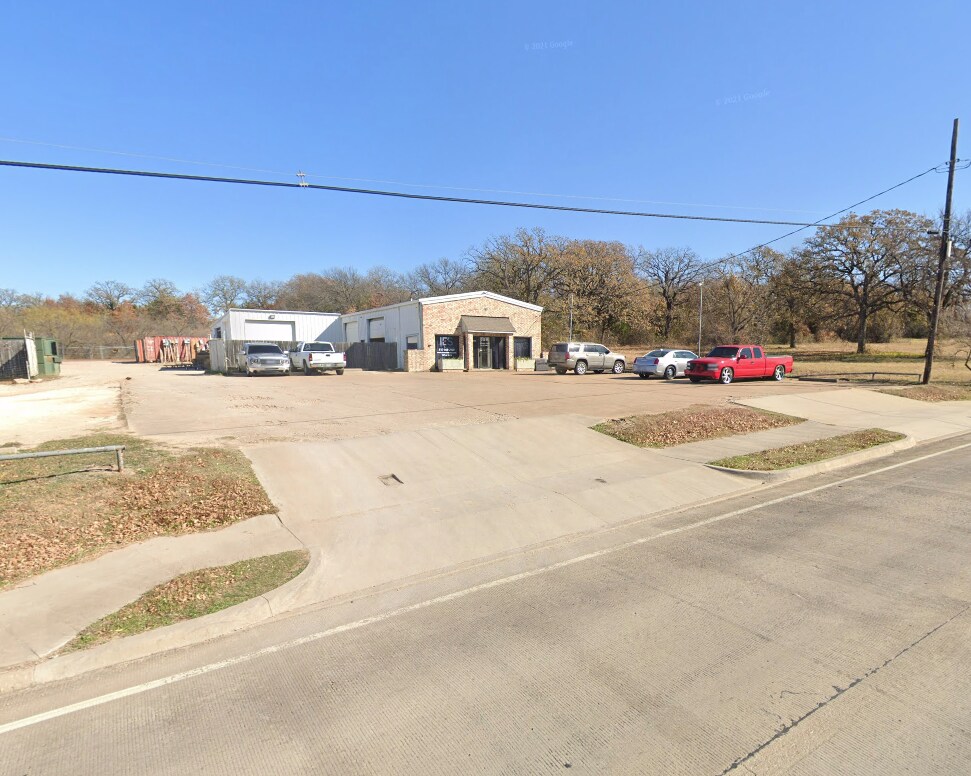 516 W Kennedale Pky, Kennedale, TX 76060