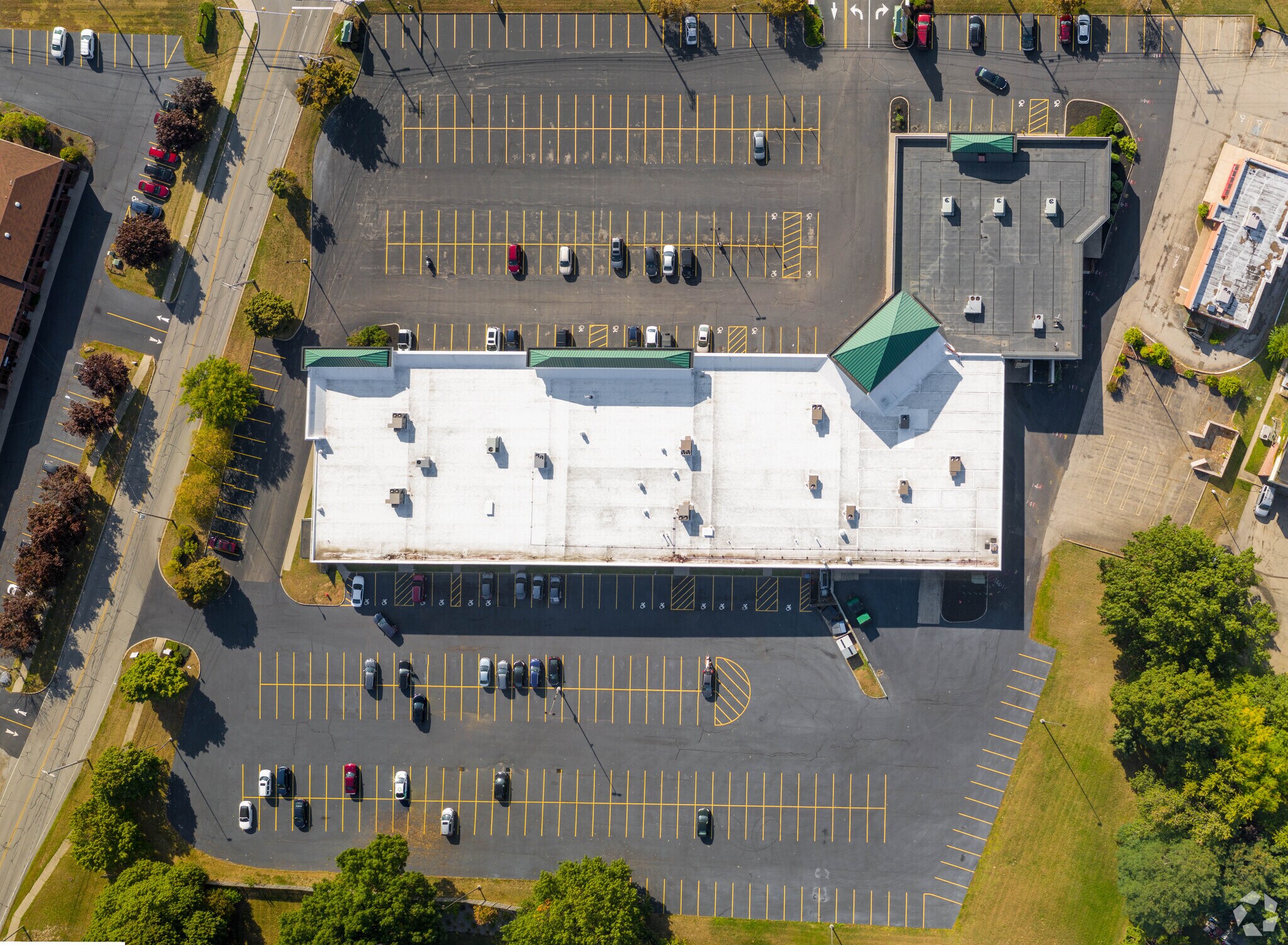 1850 E Ridge Rd, Irondequoit, NY 14622 Fitness Plaza