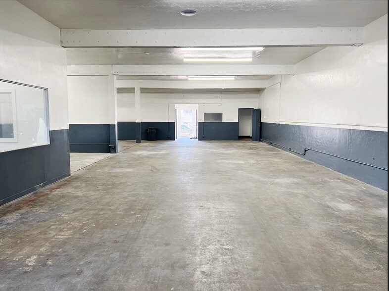 116-118 Broadway, Chula Vista, CA for lease - Interior Photo - Image 3 of 4