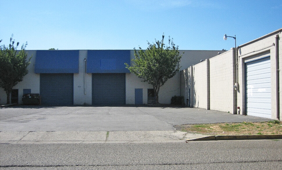 830-870 W 2nd Ave, Eugene, OR for lease - Building Photo - Image 3 of 3