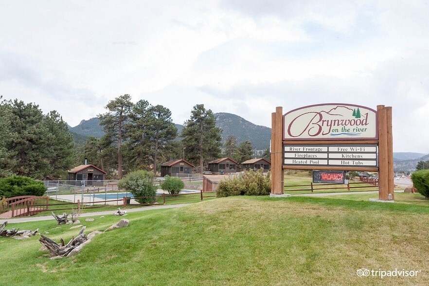 710 Moraine Ave, Estes Park, CO for sale - Building Photo - Image 1 of 15