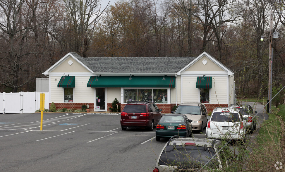 3040 Old Washington Rd, Waldorf, MD for lease - Primary Photo - Image 1 of 49