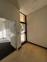 30941 Agoura Rd, Westlake Village, CA for lease Interior Photo- Image 2 of 10