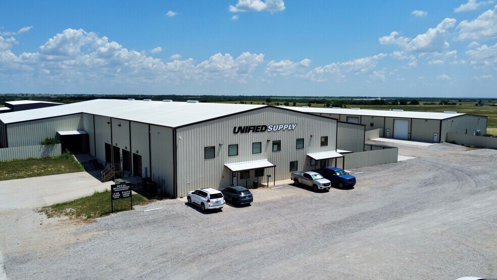 124 Capital Ln, Rhome, TX for sale - Building Photo - Image 1 of 1