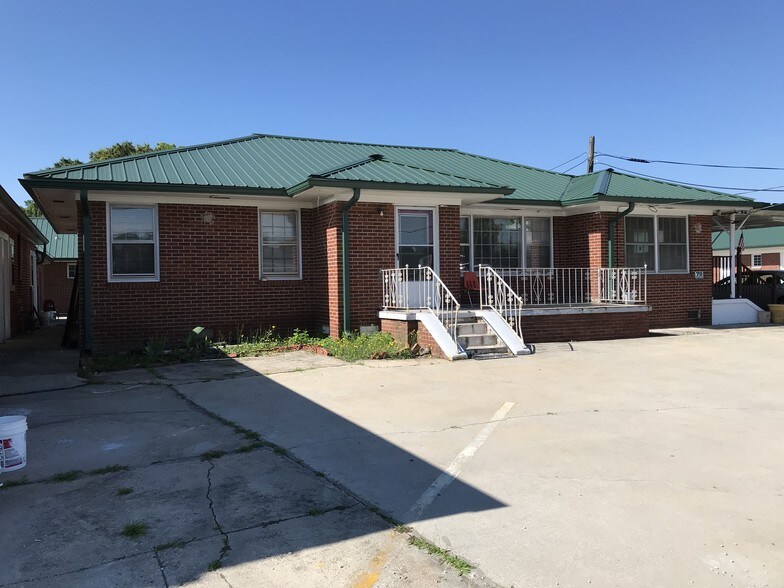 70 Felton Dr, Toccoa, GA for sale - Primary Photo - Image 1 of 1