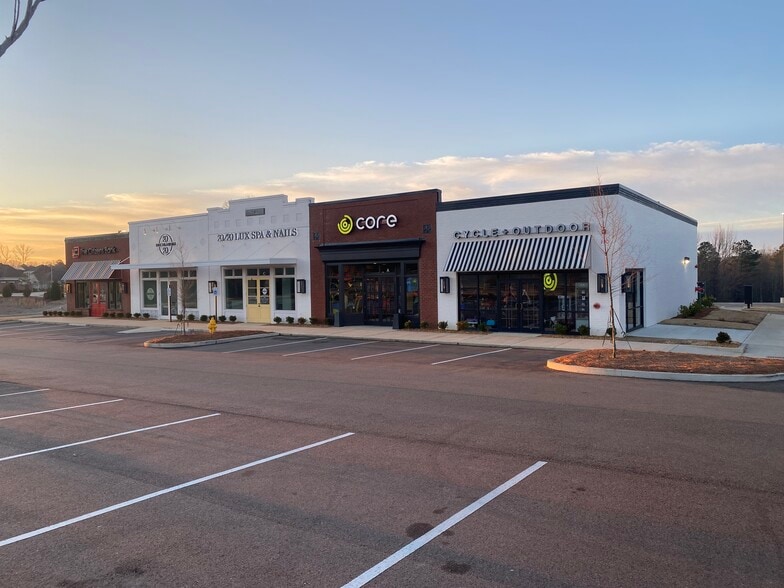 900 Sisk Ave, Oxford, MS for lease - Building Photo - Image 3 of 9