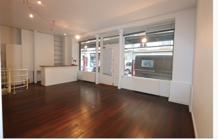 12 Rue Ernest Cresson, Paris for sale - Building Photo - Image 2 of 10