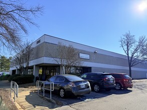 5445 Raines Rd, Memphis, TN for lease Building Photo- Image 2 of 3