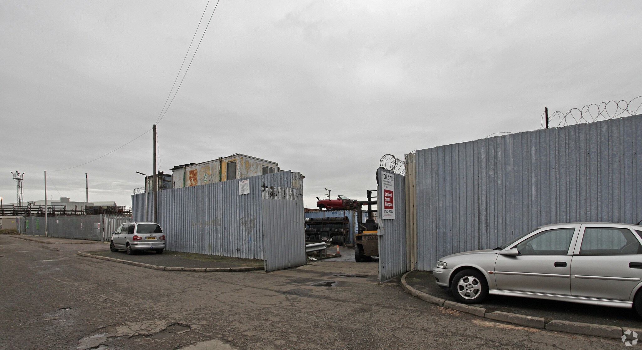 Progress Way, Luton for sale Primary Photo- Image 1 of 1