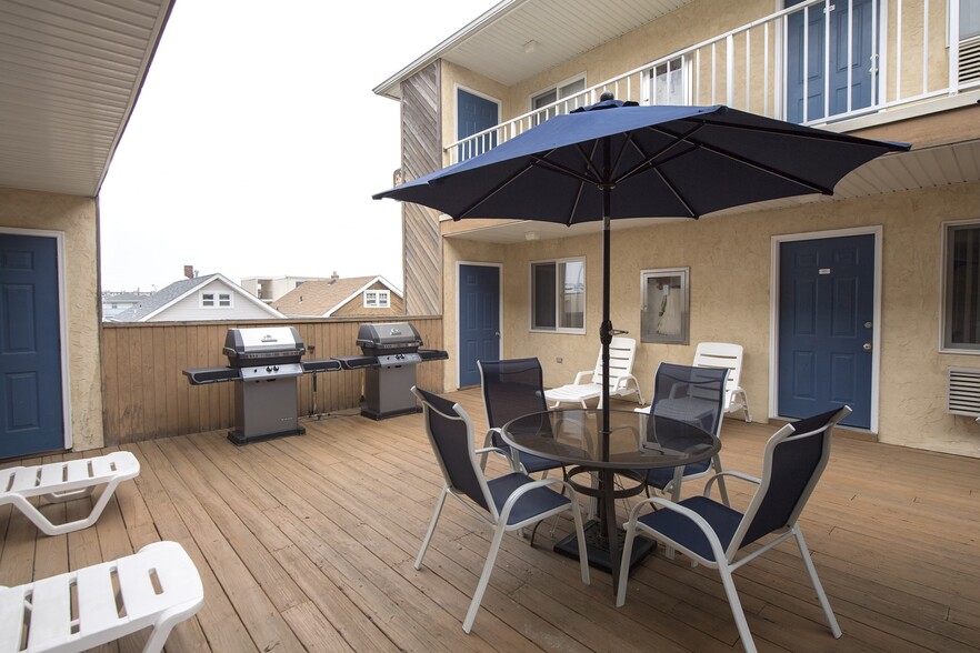 53 Hancock Ave, Seaside Heights, NJ for sale - Building Photo - Image 2 of 6